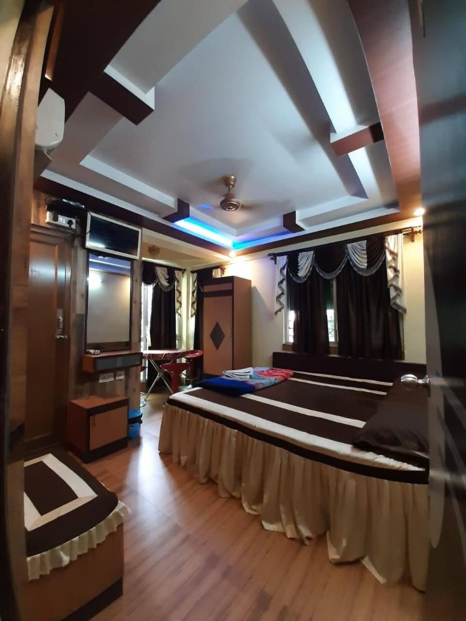 Classic International Hotel